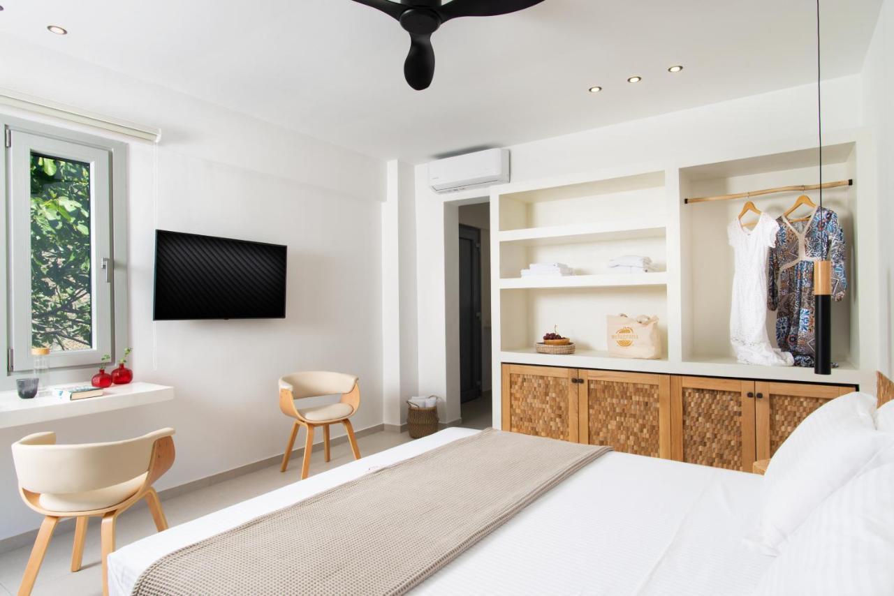 Aparthotel Melagrana Adamantas  Zewnętrze zdjęcie